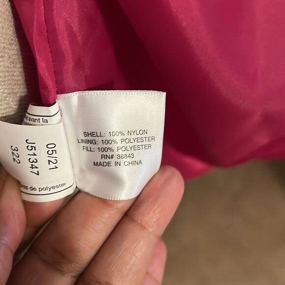 Fuchsia Pink Puffer Coat Size Medium NWT - Picture 9 of 9